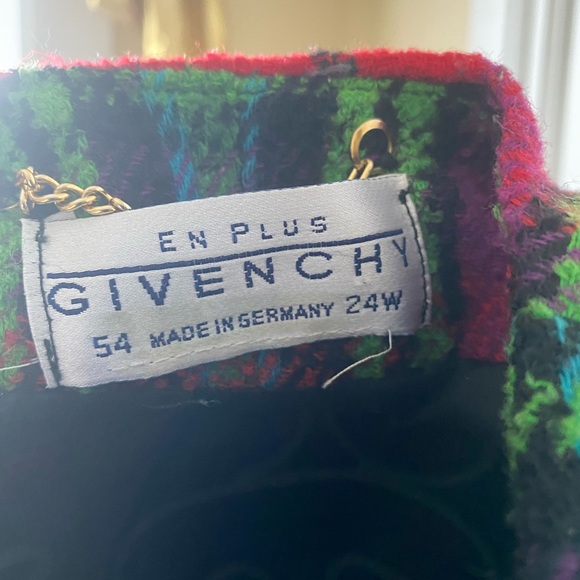 Givengy 2 piece skirt and jacket with embellishment. - Picture 5 of 5